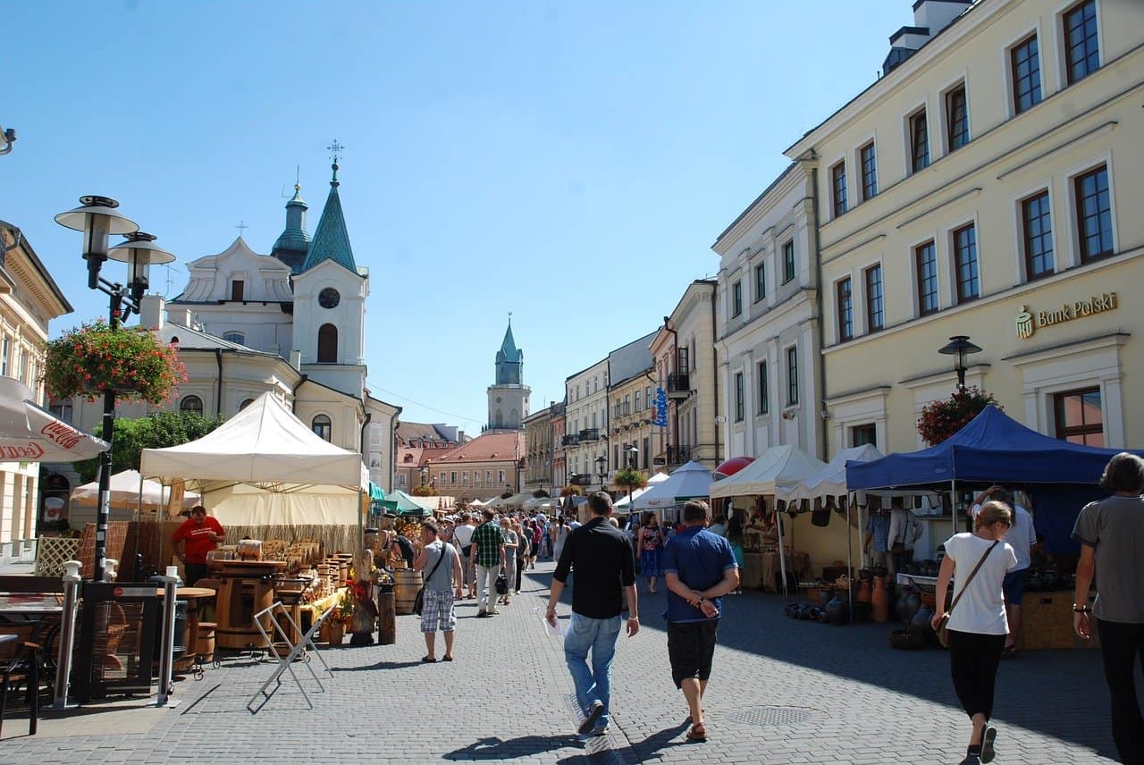 Które polskie miasta warto odwiedzić w te wakacje?