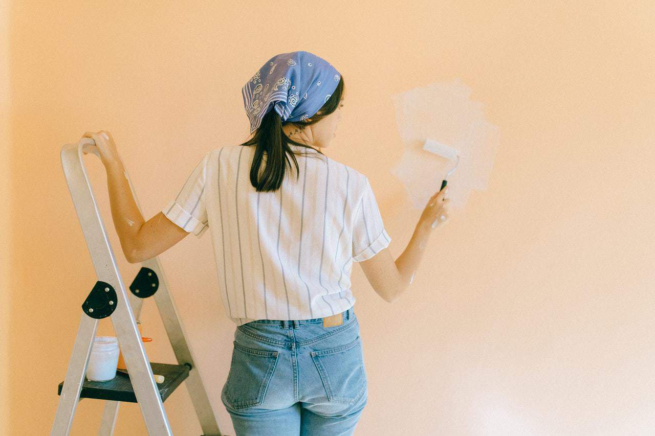 Kolor ścian do salonu – jaki wybrać?