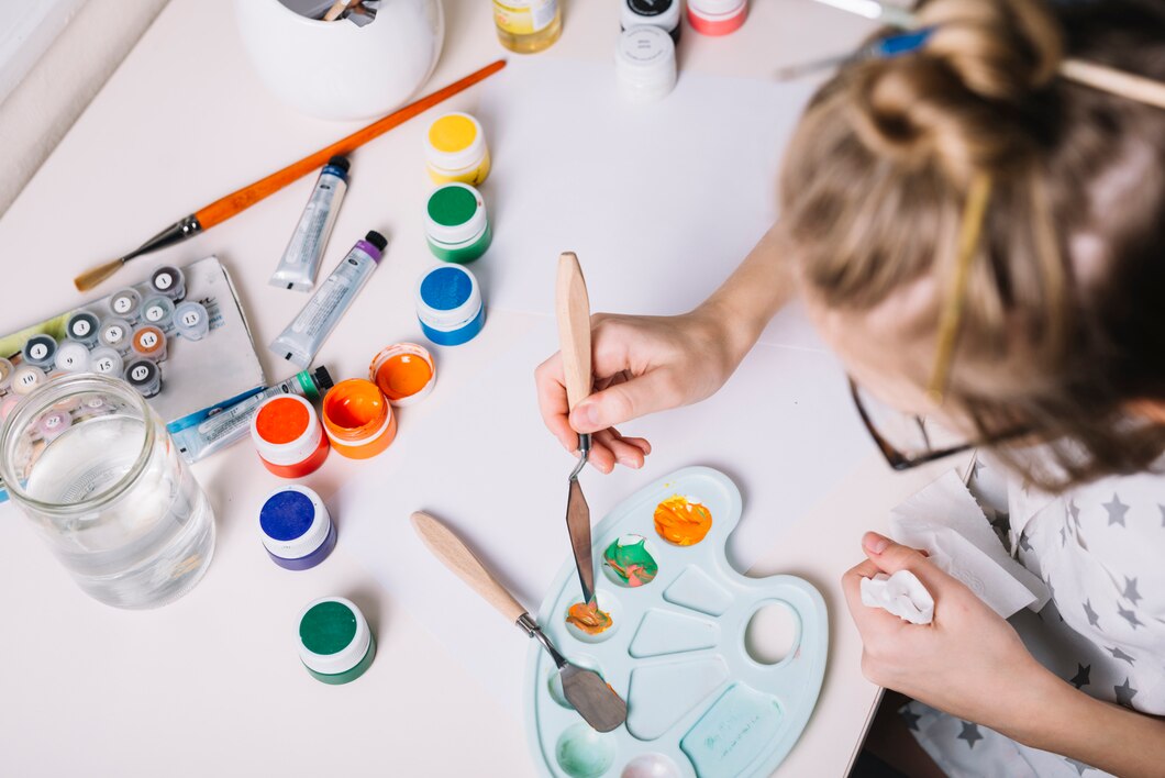 Jak warsztaty kreatywne wpływają na rozwój umiejętności dziecka